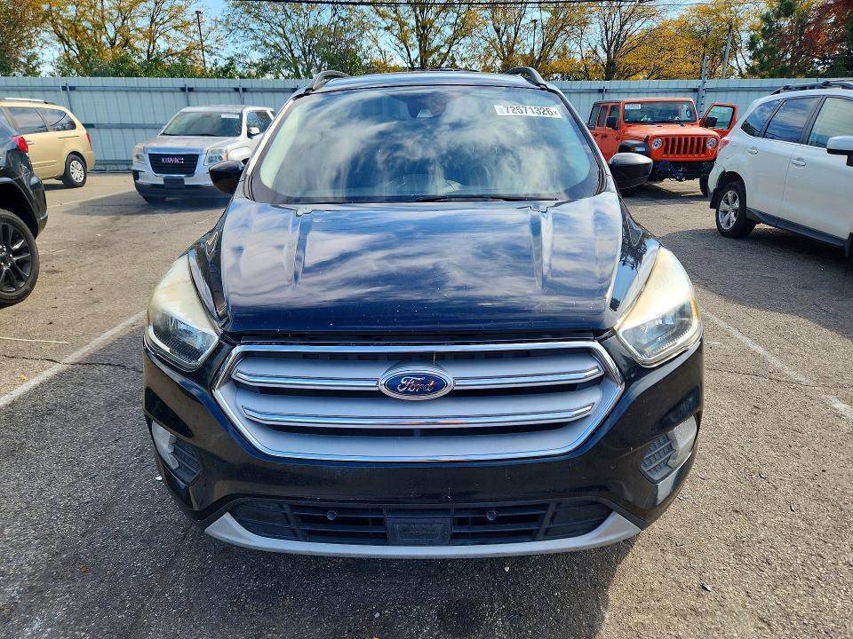 Фото 5 с аукциона – 2018 FORD ESCAPE с VIN 1FMCU9GD1JUB29370