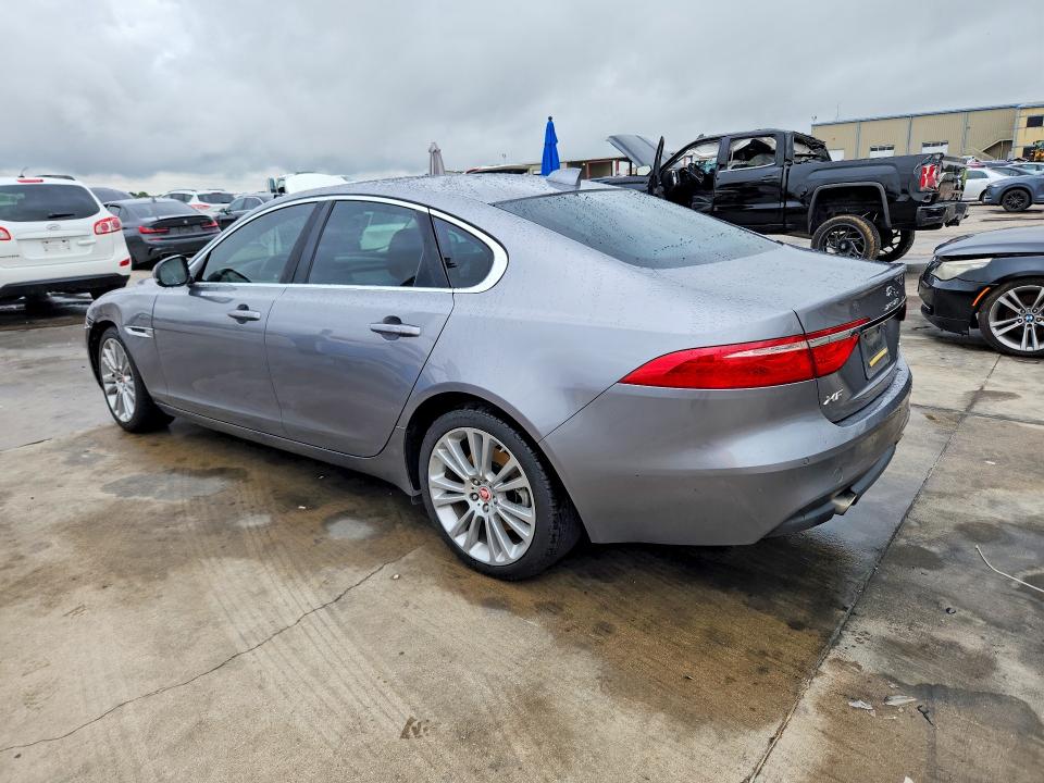 Photo 2 from auction – 2020 JAGUAR XF with VIN SAJBE4FX0LCY83978