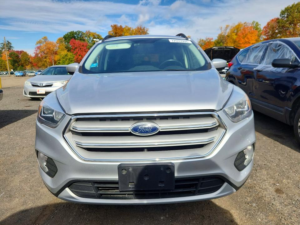 Photo 5 from auction – 2019 FORD ESCAPE with VIN 1FMCU9HD9KUA66096