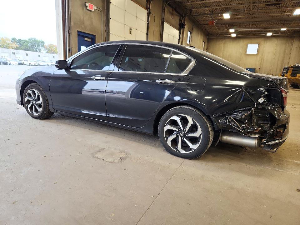 Снимка 2 от търг – 2016 HONDA ACCORD с VIN 1HGCR3F85GA032305