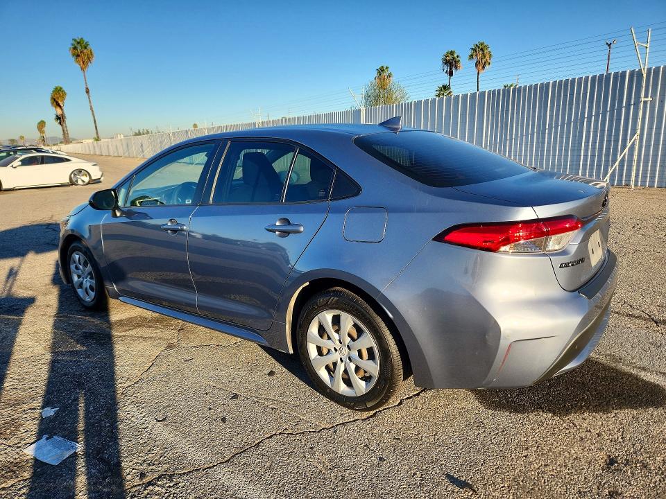 Photo 2 from auction – 2022 TOYOTA COROLLA with VIN JTDEPMAE7N3033683