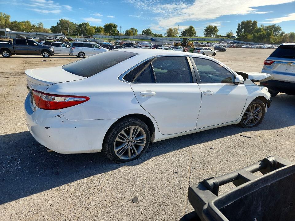 Photo 3 from auction – 2017 TOYOTA CAMRY with VIN 4T1BF1FK6HU728153