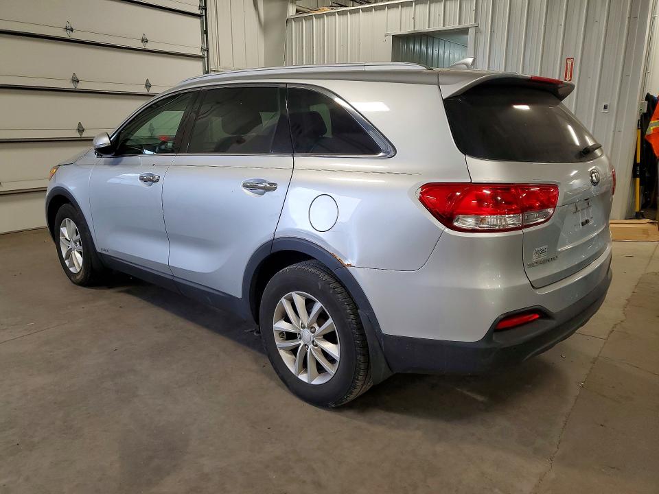 Foto 2 de la subasta – 2016 KIA SORENTO con VIN 5XYPGDA37GG041739