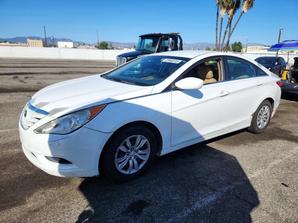 HYUNDAI SONATA 2013 with VIN 5NPEB4AC2DH580859 - Photo from auction