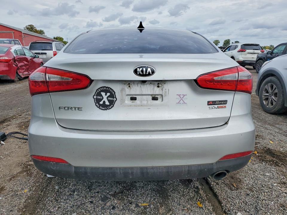 Снимка 6 от търг – 2014 KIA FORTE с VIN KNAFZ4A83E5195658