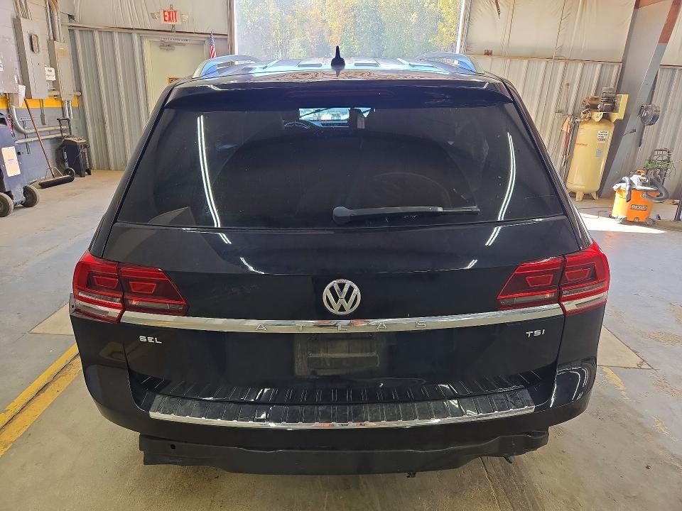 Снимка 6 от търг – 2018 VOLKSWAGEN ATLAS с VIN 1V2EP2CA2JC600244