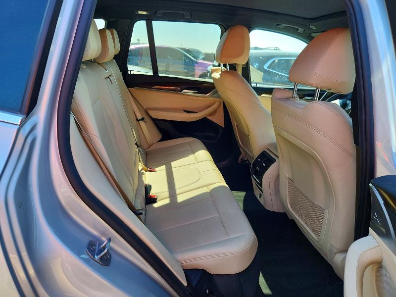 Снимка 10 от търг – 2019 BMW X3 с VIN 5UXTR7C53KLR45298