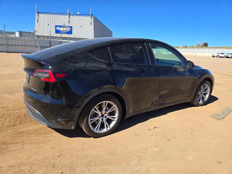Photo 3 from auction – 2020 TESLA MODEL Y with VIN 5YJYGDEE7LF050863