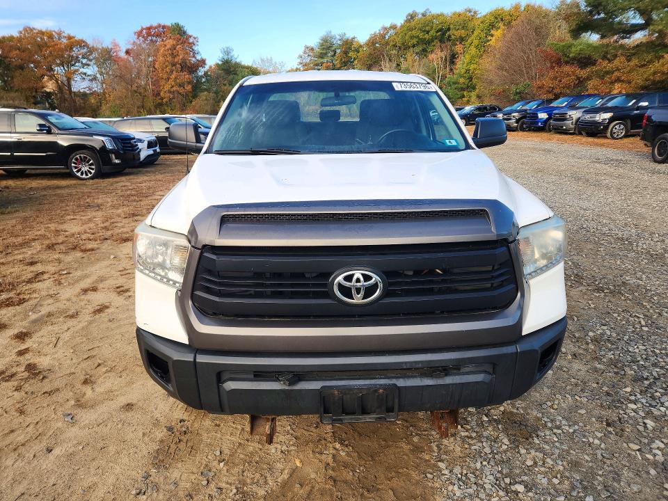 Снимка 5 от търг – 2014 TOYOTA TUNDRA с VIN 5TFUM5F13EX051199