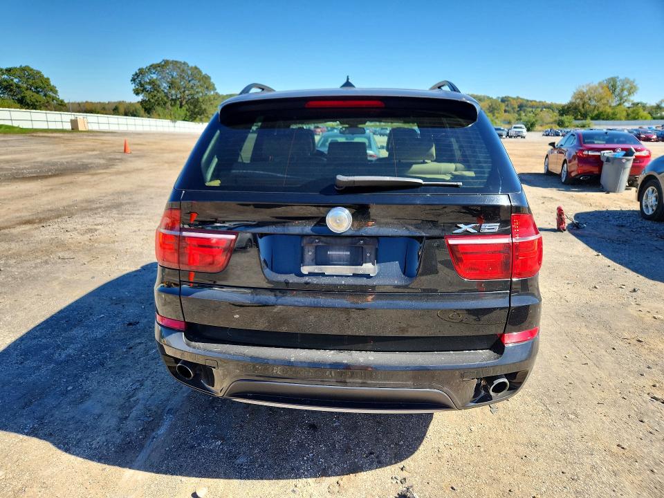 Foto 6 de la subasta – 2011 BMW X5 con VIN 5UXZV4C5XBL741750
