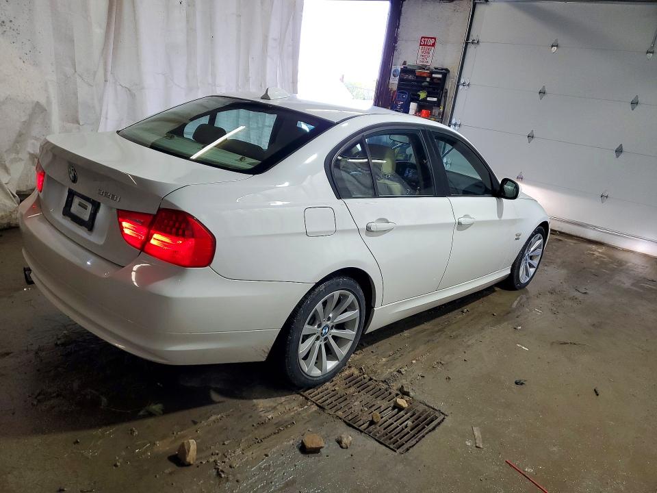 Снимка 3 от търг – 2011 BMW 328 с VIN WBAPK5C55BA654418