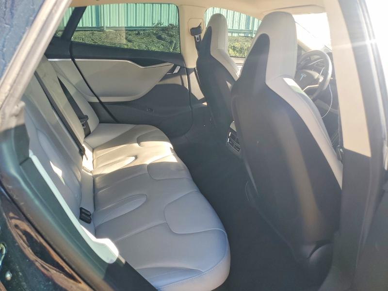 Снимка 10 от търг – 2014 TESLA MODEL S с VIN 5YJSA1H17EFP35169