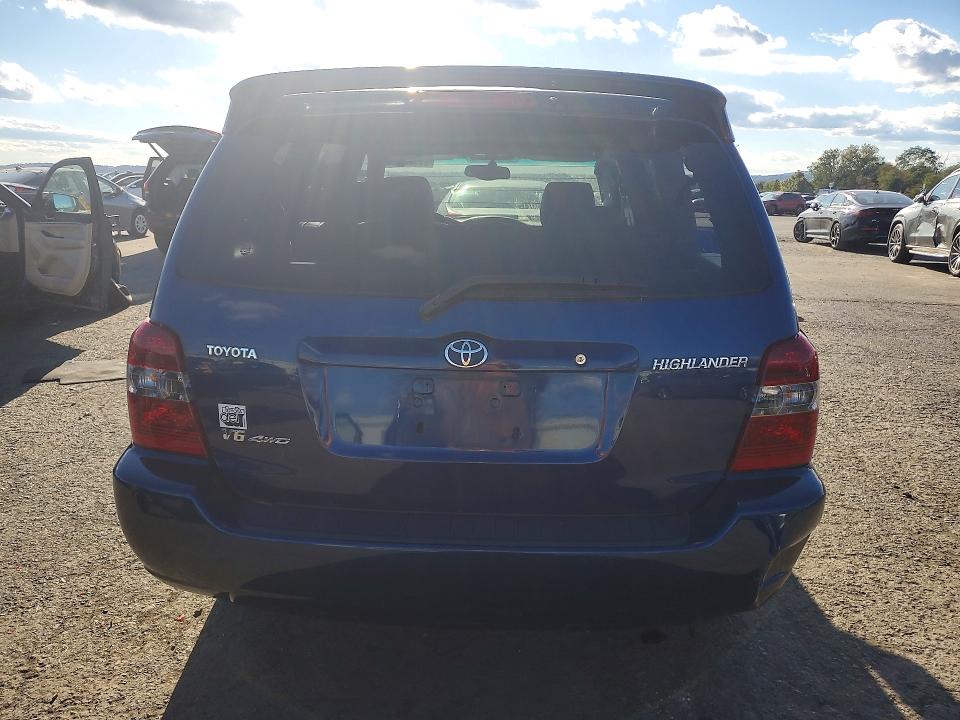 Снимка 6 от търг – 2004 TOYOTA HIGHLANDER с VIN JTEEP21A740011647