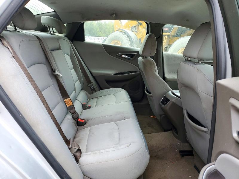 Снимка 10 от търг – 2018 CHEVROLET MALIBU с VIN 1G1ZD5ST8JF155354