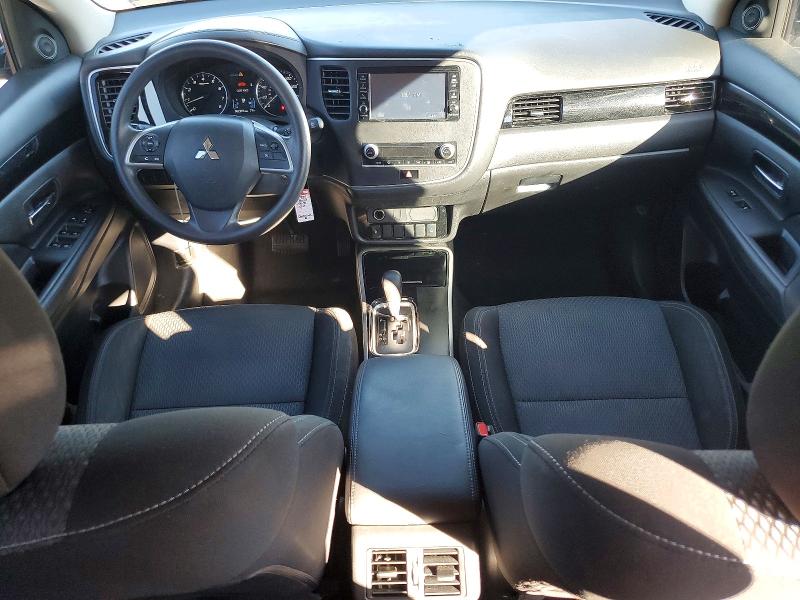 Снимка 8 от търг – 2020 MITSUBISHI OUTLANDER с VIN JA4AD2A39LZ007312