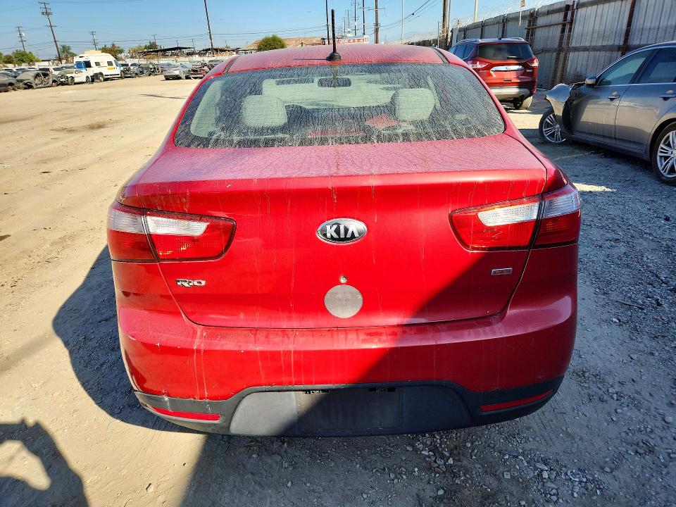 صورة رقم 6 من المزاد - 2015 KIA RIO مع VIN KNADM4A37F6529356