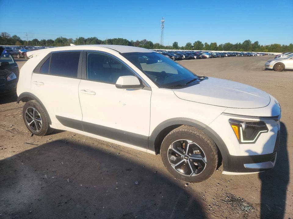 Photo 4 from auction – 2026 KIA NIRO with VIN KNDCP3LE4T5320463