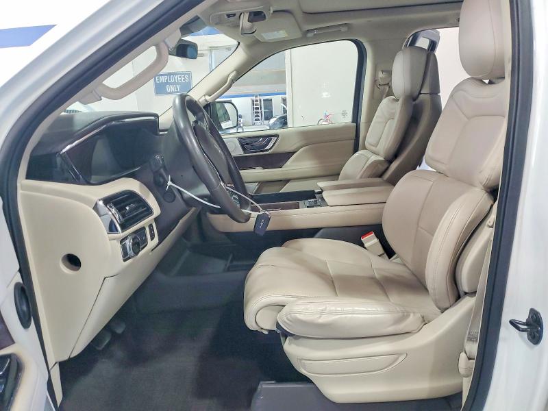 Photo 7 from auction – 2020 LINCOLN NAVIGATOR with VIN 5LMJJ3LT2LEL22857