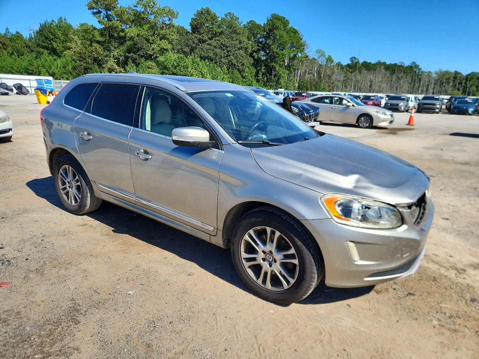 Photo 4 from auction – 2016 VOLVO XC60 with VIN YV440MDK7G2906498