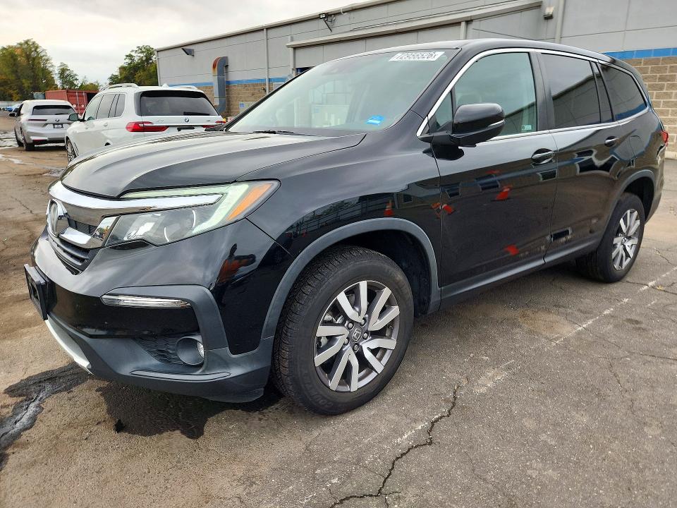 Снимка 1 от търг – 2019 HONDA PILOT с VIN 5FNYF6H50KB072793