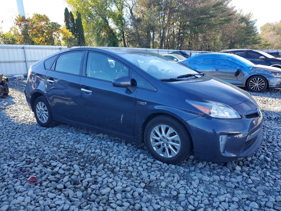 Снимка 4 от търг – 2014 TOYOTA PRIUS PLUG-IN HYBRID с VIN JTDKN3DP6E3062835