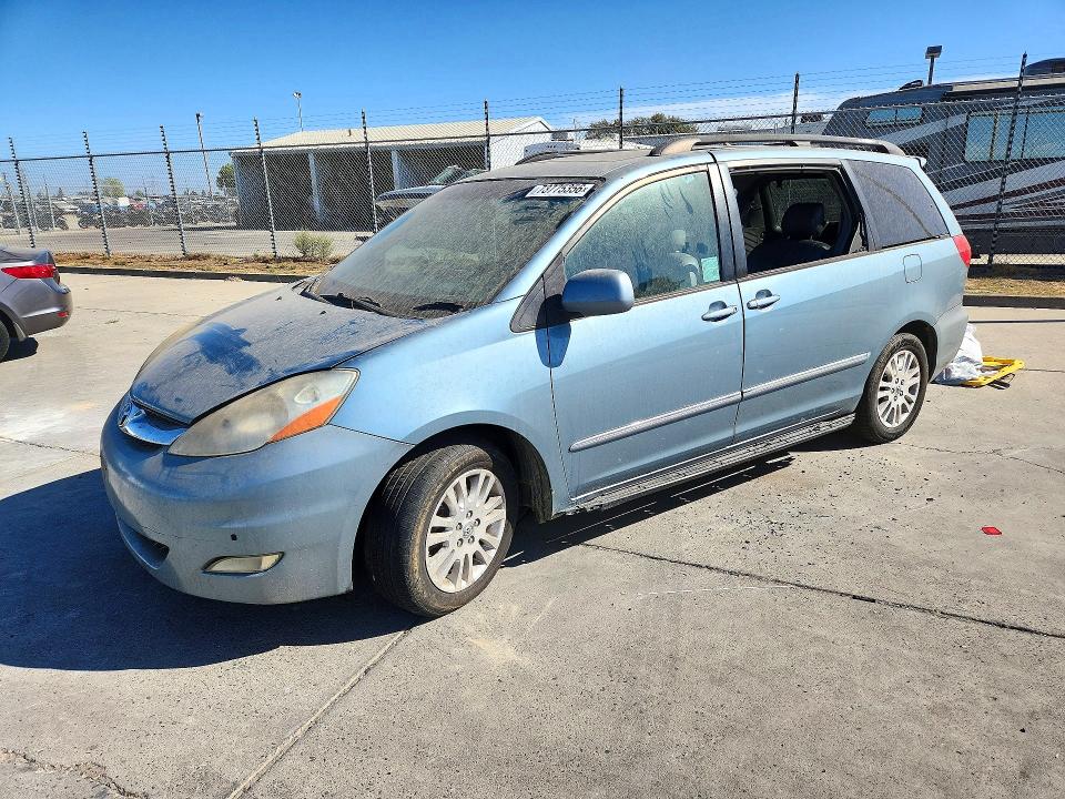 TOYOTA SIENNA 2008 с VIN 5TDZK22C18S126459 - Снимка от търг