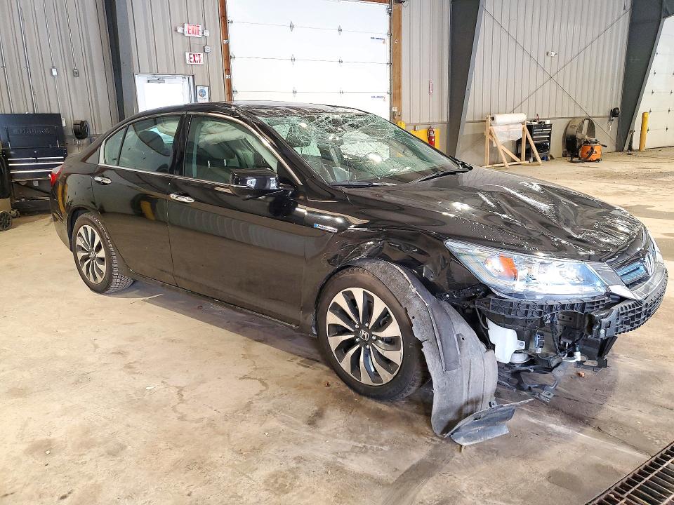 Снимка 4 от търг – 2015 HONDA ACCORD с VIN 1HGCR6F78FA005204
