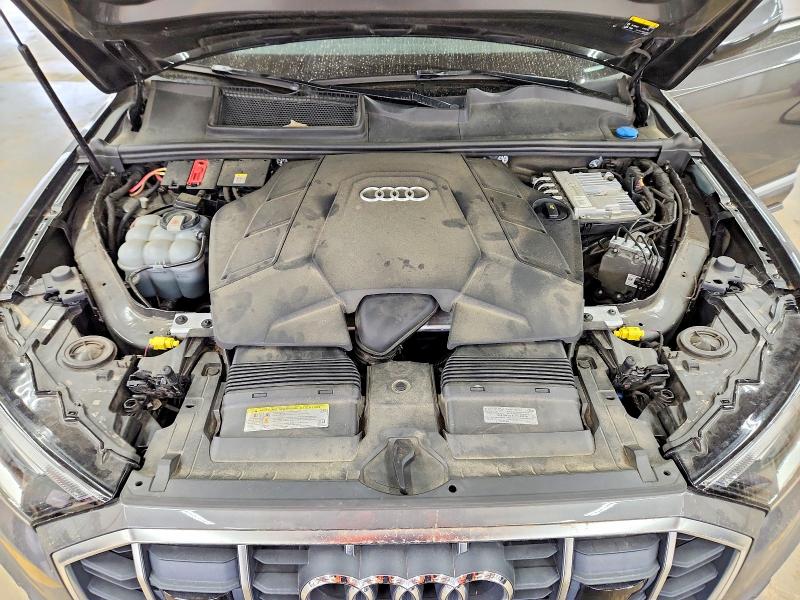 Снимка 12 от търг – 2021 AUDI Q7 с VIN WA1LXAF71MD011438