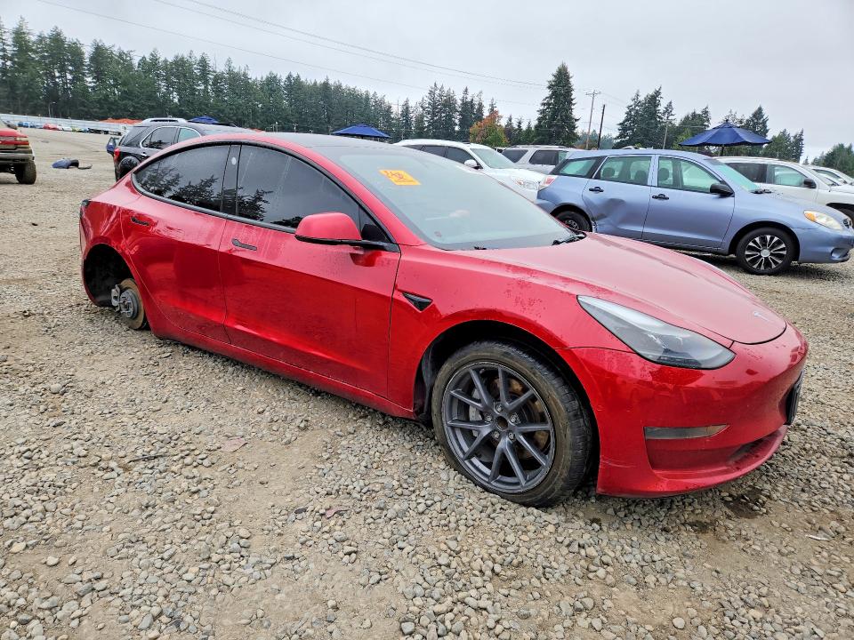 Foto 4 de la subasta – 2022 TESLA MODEL 3 con VIN 5YJ3E1EA0NF186220