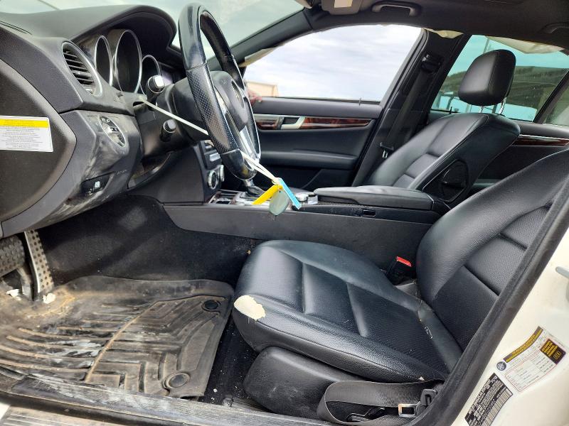 Снимка 7 от търг – 2014 MERCEDES-BENZ C с VIN WDDGF4HB5EG250882