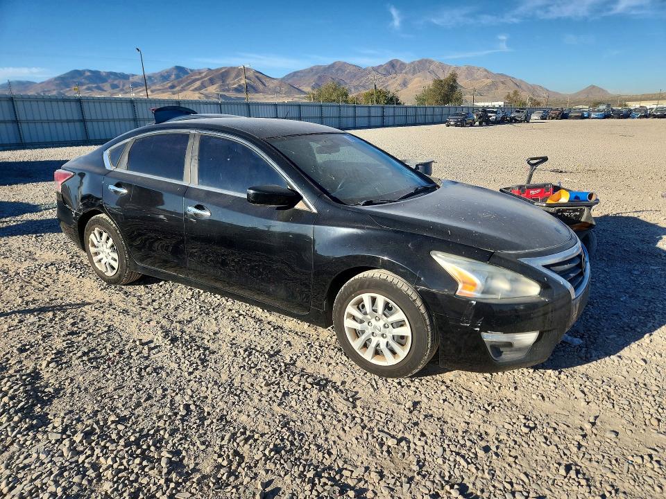 Zdjęcie 4 z aukcji – 2015 NISSAN ALTIMA z VIN 1N4AL3AP4FN301686
