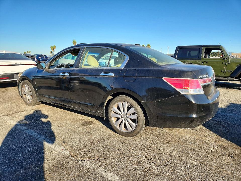 Photo 2 from auction – 2011 HONDA ACCORD with VIN 1HGCP3F88BA014427