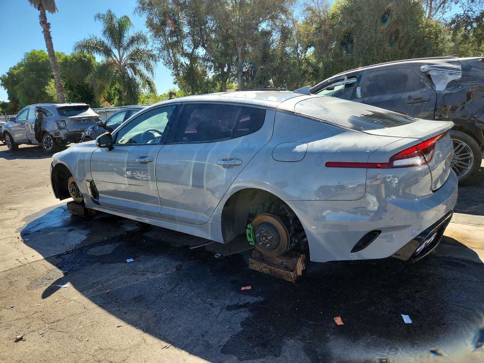 Снимка 2 от търг – 2022 KIA STINGER с VIN KNAE35LD1N6110162