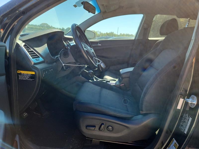 Photo 7 from auction – 2017 HYUNDAI TUCSON with VIN KM8J3CA21HU301874