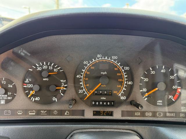 Снимка 8 от търг – 1992 MERCEDES-BENZ 500 с VIN WDBFA66E1NF036957