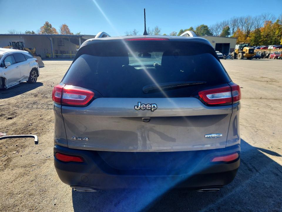 Foto 6 de la subasta – 2017 JEEP CHEROKEE con VIN 1C4PJMCS5HW504729