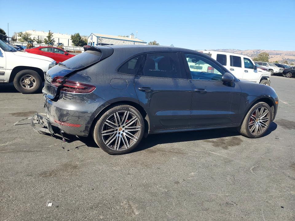 Фото 3 с аукциона – 2017 PORSCHE MACAN с VIN WP1AG2A56HLB51407