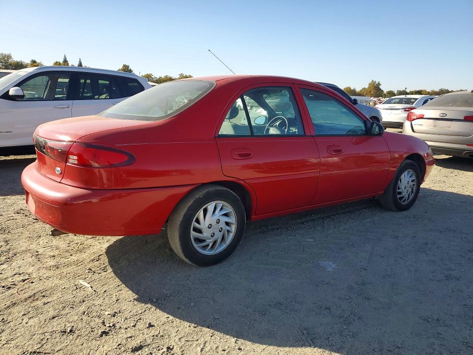 Foto 3 de la subasta – 1999 FORD ESCORT con VIN 1FAFP13P8XW270675