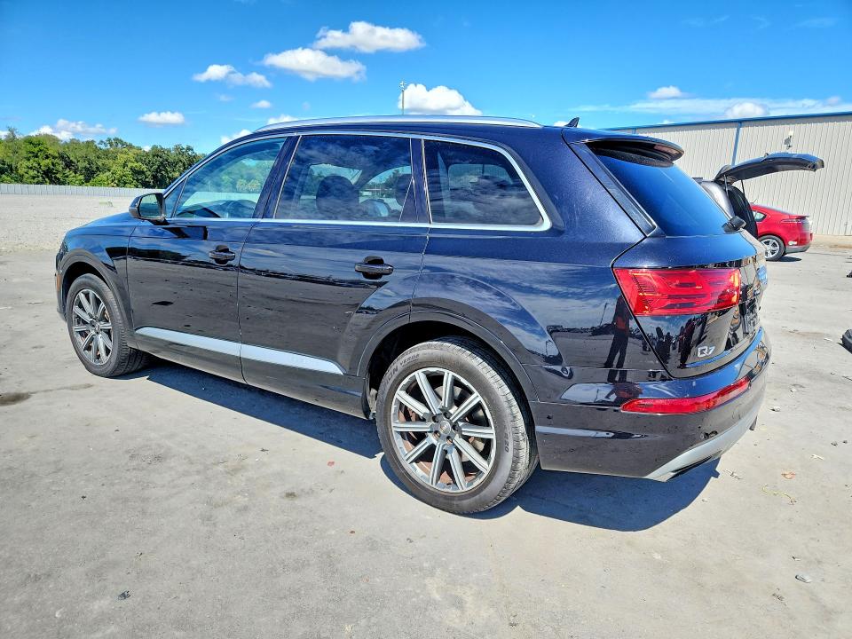 Снимка 2 от търг – 2017 AUDI Q7 с VIN WA1LAAF78HD003411