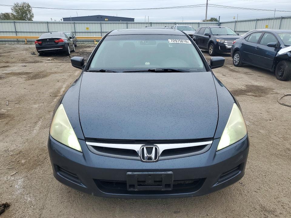 Снимка 5 от търг – 2006 HONDA ACCORD с VIN 1HGCM56766A049680