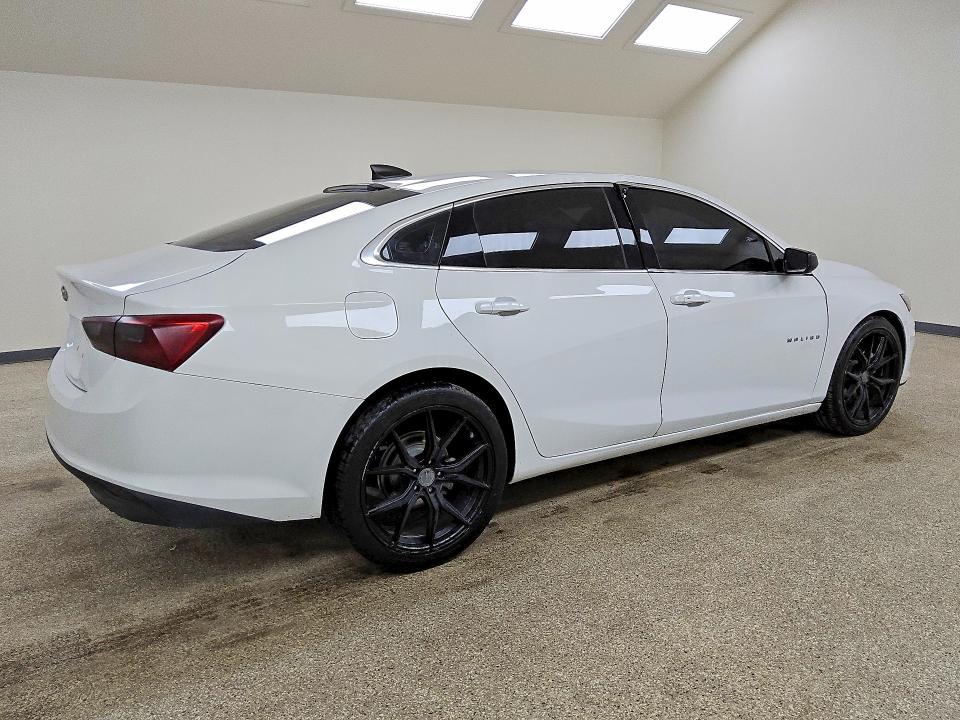 Photo 3 from auction – 2022 CHEVROLET MALIBU with VIN 1G1ZB5ST8NF189130