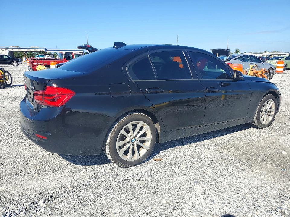Photo 3 from auction – 2016 BMW 320 with VIN WBA8E1G58GNT34668