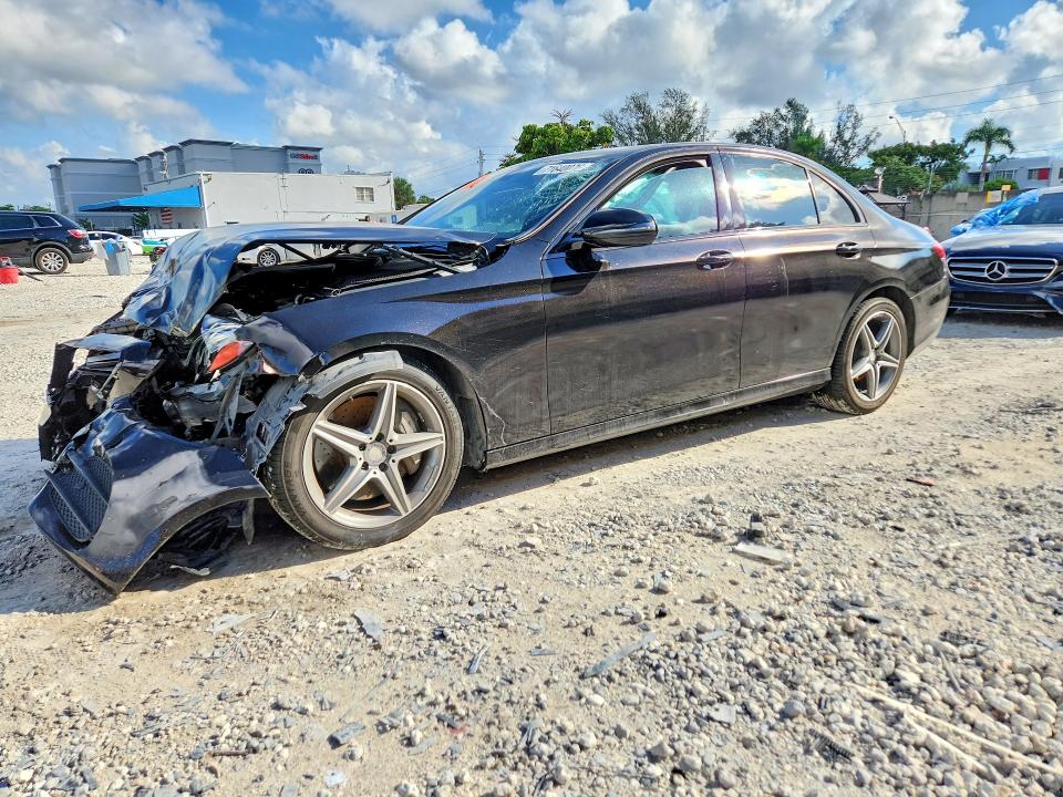 Снимка 1 от търг – 2017 MERCEDES-BENZ E с VIN WDDZF4JB0HA010441