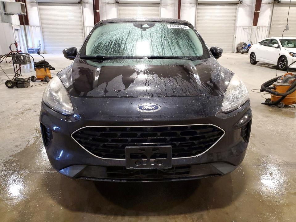 Foto 5 de la subasta – 2021 FORD ESCAPE con VIN 1FMCU0G66MUA97565