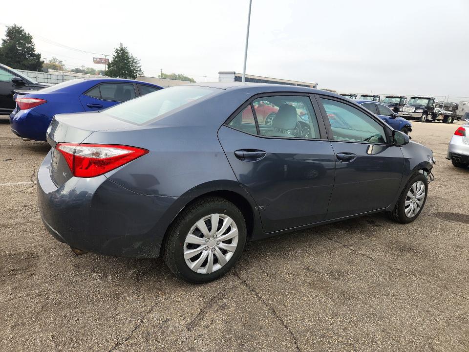 Снимка 3 от търг – 2016 TOYOTA COROLLA с VIN 5YFBURHE7GP533142