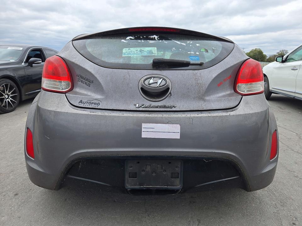 Снимка 6 от търг – 2012 HYUNDAI VELOSTER с VIN KMHTC6AD1CU061875
