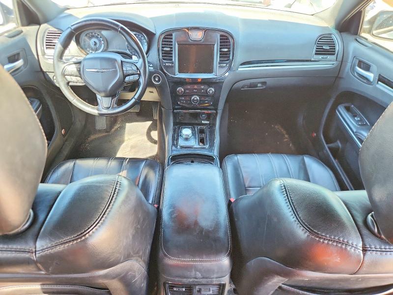 Фото 8 с аукциона – 2018 CHRYSLER 300 с VIN 2C3CCABG2JH243654