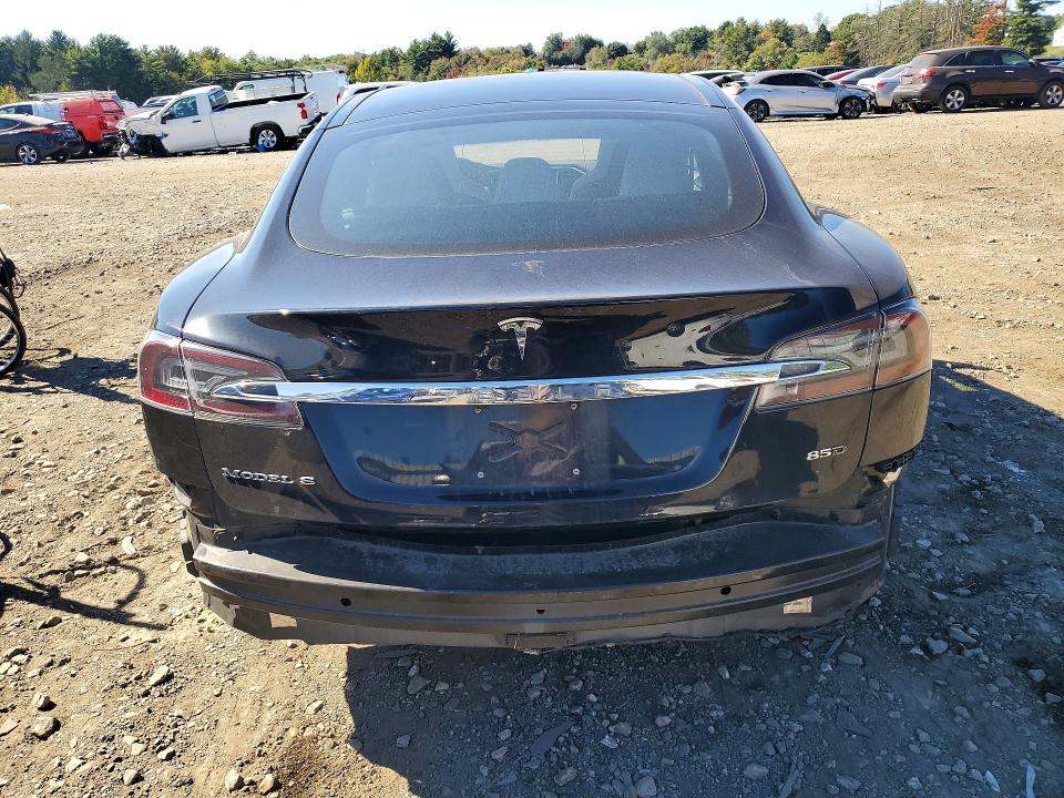 Photo 6 from auction – 2015 TESLA MODEL S with VIN 5YJSA1E25FF108551
