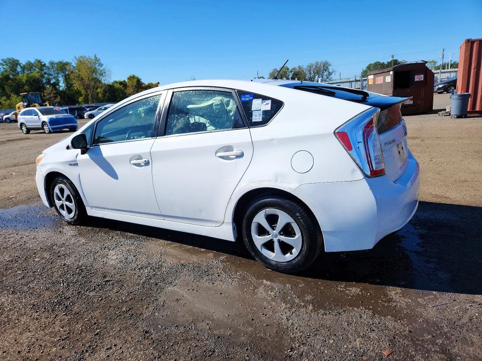 Photo 2 from auction – 2014 TOYOTA PRIUS with VIN JTDKN3DUXE1813453