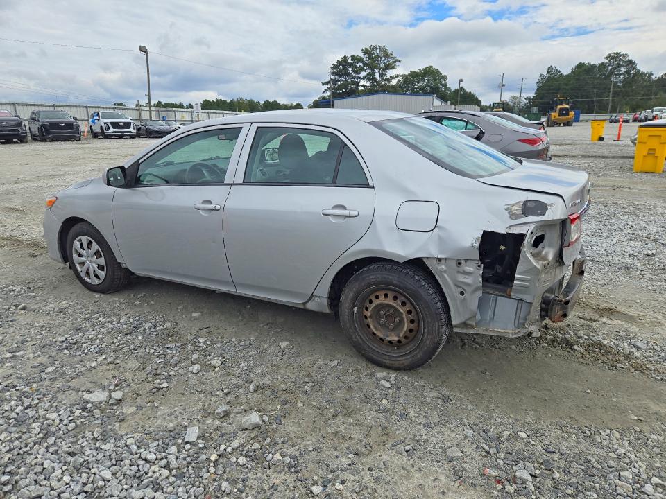 Photo 2 from auction – 2013 TOYOTA COROLLA with VIN 2T1BU4EE9DC958042